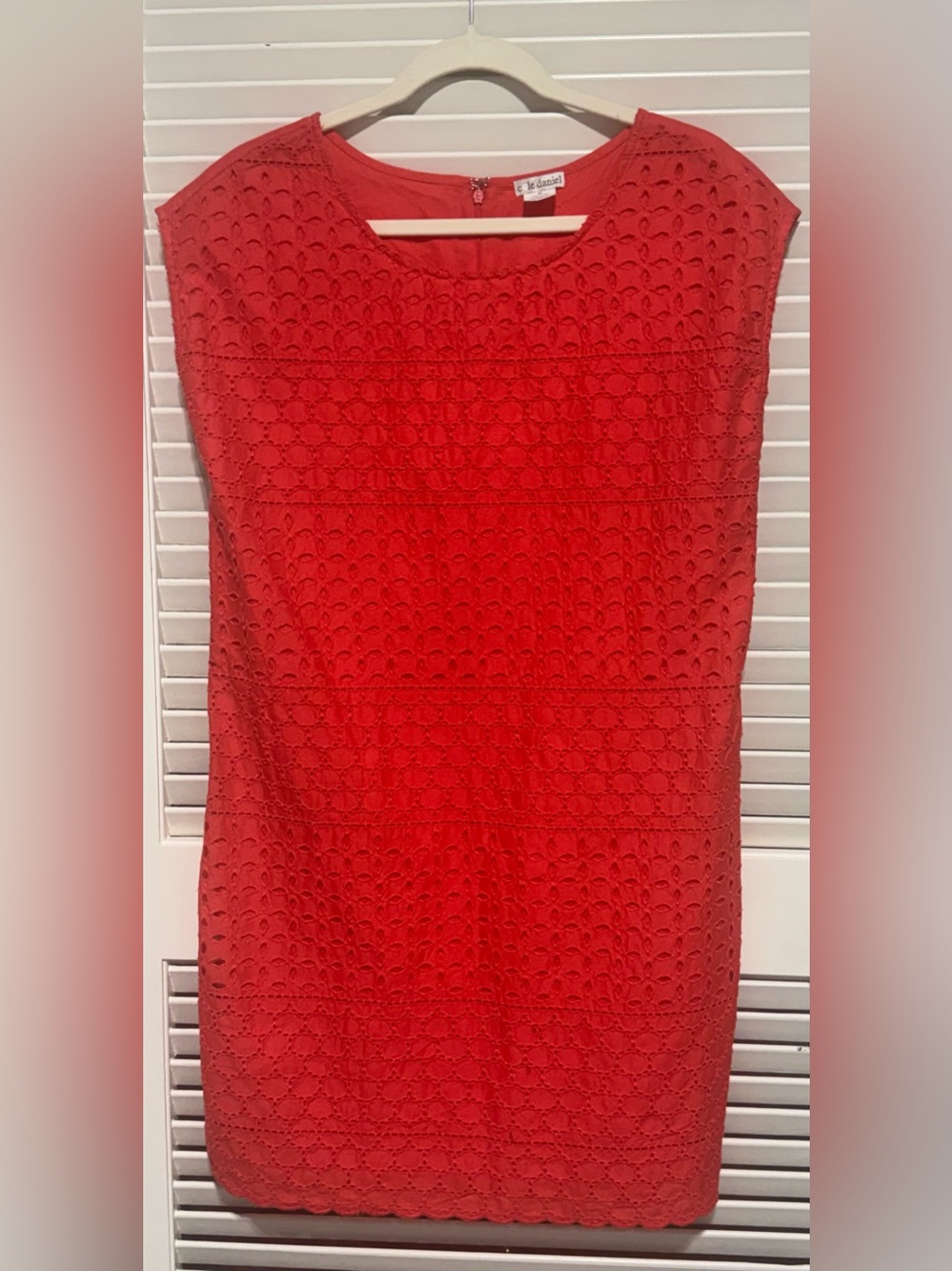 Cole Daniel Coral Eyelet Sheath Dress – Size Medium